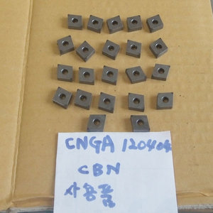 자027 보라존 인서트팁 CBN CNGA120404 사용품